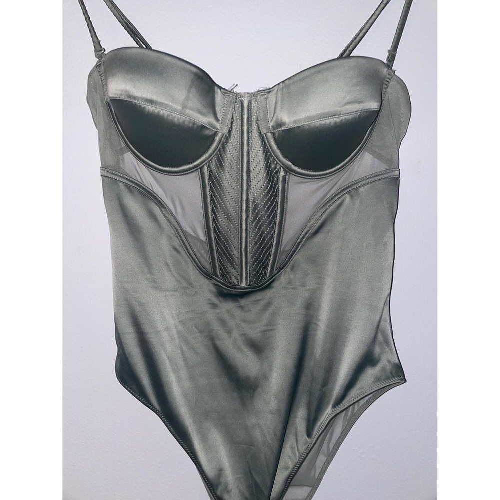 Bodysuit - Picture 2 of 3
